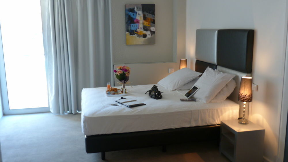 Yes Hotel อาวีญง ภายนอก รูปภาพ